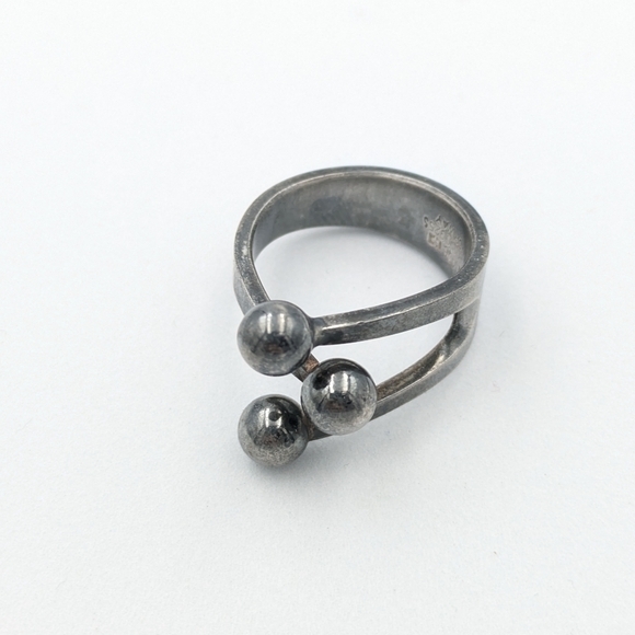 Vintage Jewelry - Signed Anna Greta Eker Norway AGE 925 sterling silver modernist ball ring